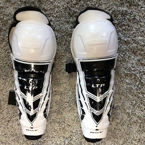 CCM youth hockey shin guards
